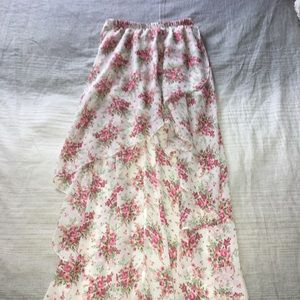Chic Floral High-Low Skirt - Size: Small